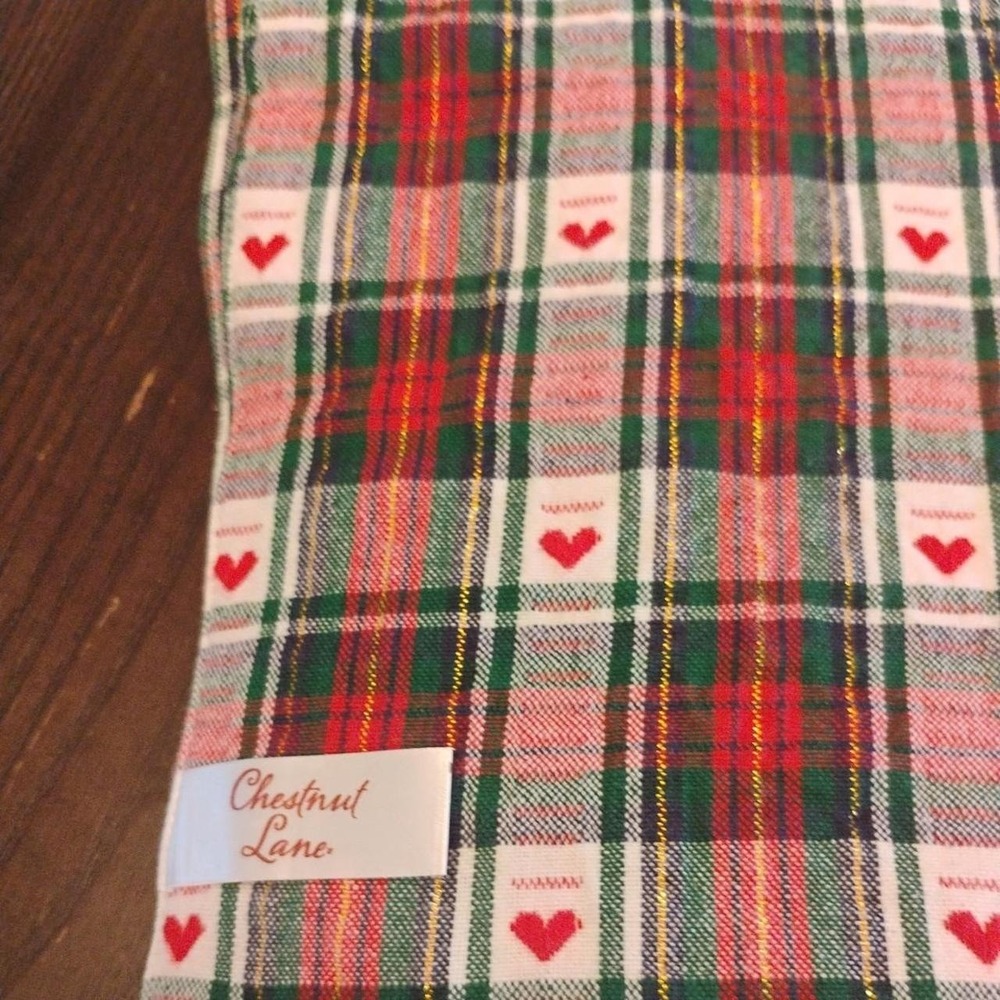 Placemats and napkins